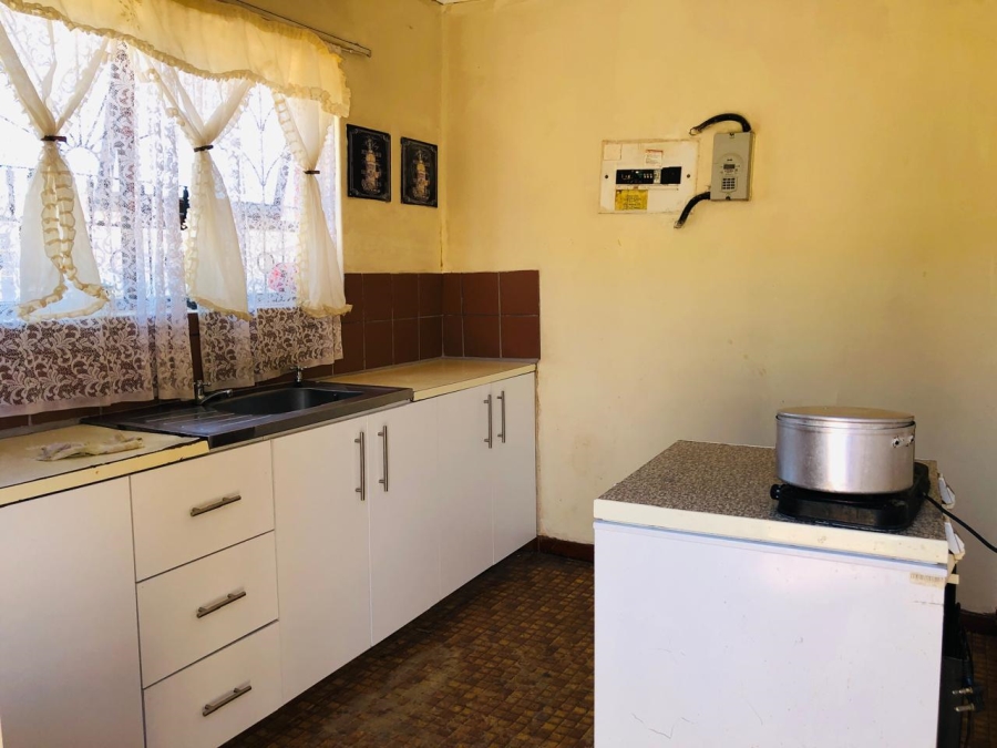 2 Bedroom Property for Sale in Kwa Nobuhle Eastern Cape